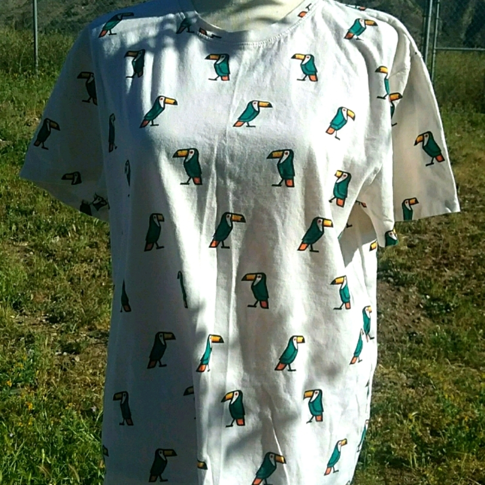 Knicker Bocker Toucan T-Shirt Size Large